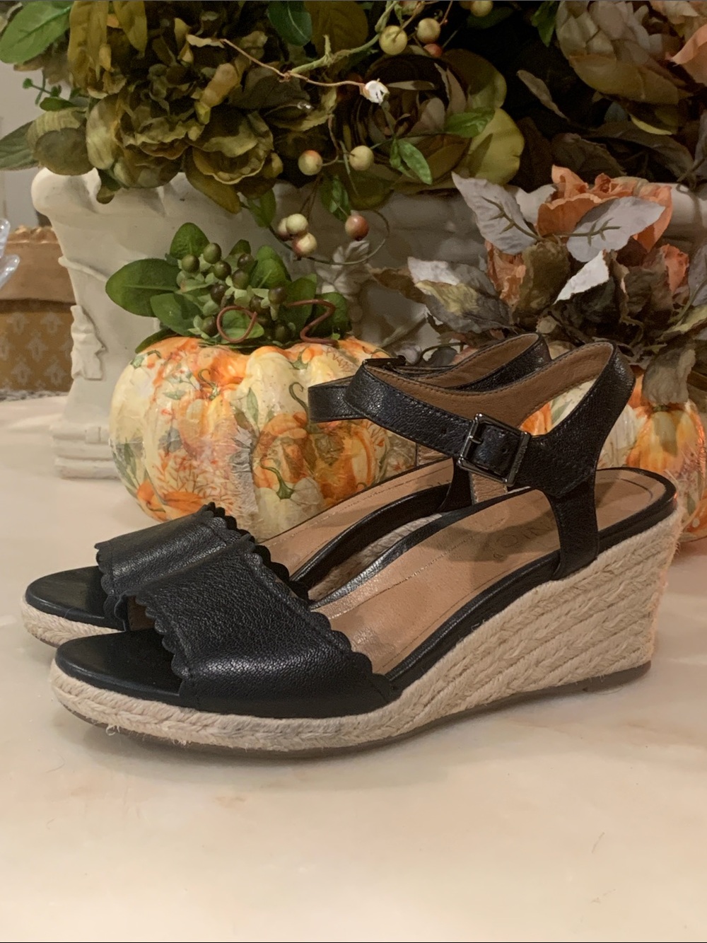 Vionic Wedge Sandals Black 8